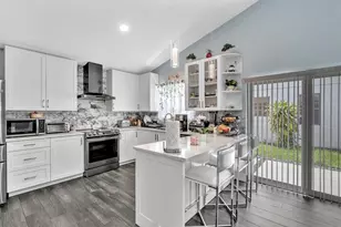 8301 NW 52nd St, Lauderhill, FL 33351 - Photo 5