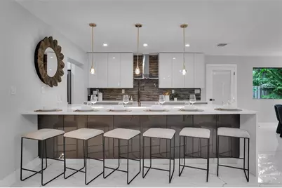 2748 NW 9th Ln, Wilton Manors, FL 33311 - Photo 11