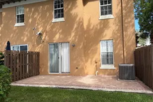 6903 Julia Gardens Dr, Coconut Creek, FL 33073 - Photo 11