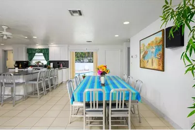 200 SE 11th St, Pompano Beach, FL 33060 - Photo 17