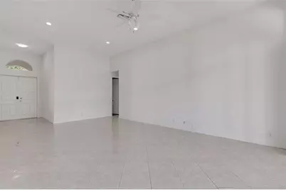 2690  Oakmont Drive, Weston, FL 33332 - Photo 5