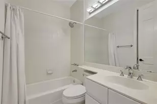 2690 Oakmont Dr, Weston, FL 33332 - Photo 27