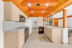 1774 NW 39th Pl, Oakland Park, FL 33309 - Photo 13