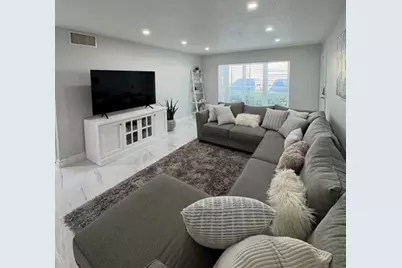 6379  Bay Club Dr, Unit #2, Fort Lauderdale, FL 33308 - Photo 3