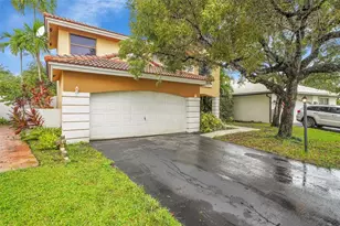 14980 Durham Ln, Davie, FL 33331 - Photo 3