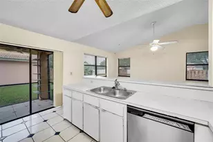 14980 Durham Ln, Davie, FL 33331 - Photo 9