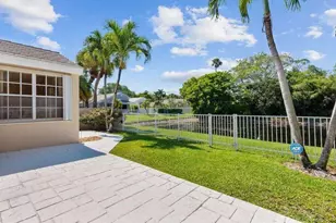 8170 Hampton Wood Dr, Boca Raton, FL 33433 - Photo 19