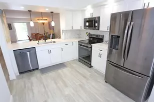 13001 SW 11th Ct, Hollywood, FL 33027 - Photo 9