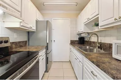 720  Orton Ave, Unit #206, Fort Lauderdale, FL 33304 - Photo 3