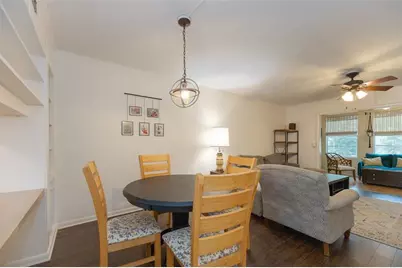 677  Royal Palm Blvd, Unit #8, Vero Beach, FL 32960 - Photo 5