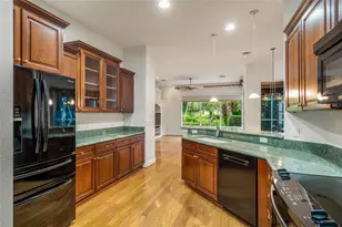 9017 Englewood Ct, Vero Beach, FL 32963 - Photo 5