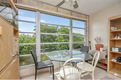 9460  Sunrise Lakes Blvd, Unit #202, Sunrise, FL 33322 - Photo 5