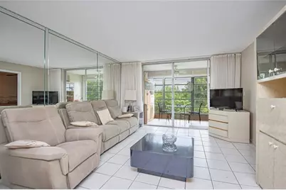 9460  Sunrise Lakes Blvd, Unit #202, Sunrise, FL 33322 - Photo 3