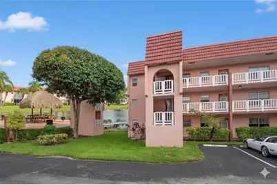 9460  Sunrise Lakes Blvd, Unit #202, Sunrise, FL 33322 - Photo 15