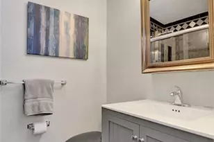 1280 NE 40th St, Oakland Park, FL 33334 - Photo 39