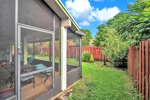 8621 NW 46th Ct, Lauderhill, FL 33351 - Photo 5