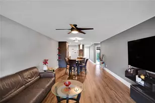 10700 NW 30th Pl, Sunrise, FL 33322 - Photo 7