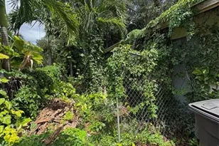 2109 Pinehurst Dr, West Palm Beach, FL 33407 - Photo 5