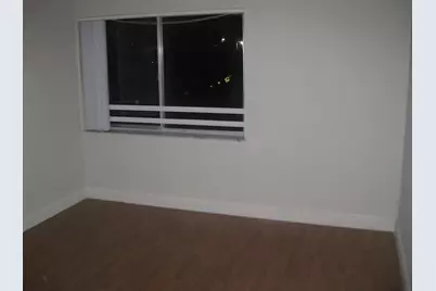 711  N. Pine Island Rd, Unit #301, Plantation, FL 33324 - Photo 9