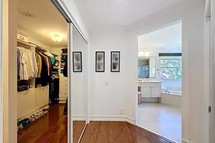 1673 Victoria Pointe Cir, Weston, FL 33327 - Photo 55