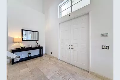 1673  Victoria Pointe Cir, Weston, FL 33327 - Photo 11