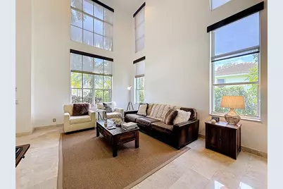 1673  Victoria Pointe Cir, Weston, FL 33327 - Photo 13