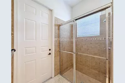 1673  Victoria Pointe Cir, Weston, FL 33327 - Photo 37