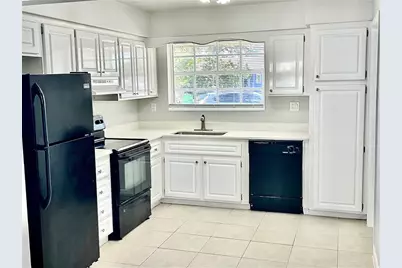 2240 NW 60th Ter, Sunrise, FL 33313 - Photo 5