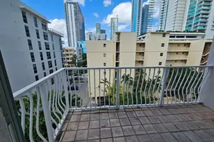 677 NE 24th St, Miami, FL 33137 - Photo 5