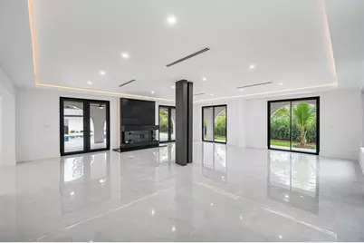 10201 SW 64th St, Miami, FL 33173 - Photo 7