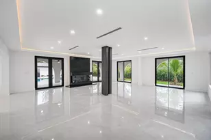 10201 SW 64th St, Miami, FL 33173 - Photo 7