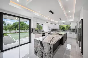 10201 SW 64th St, Miami, FL 33173 - Photo 9