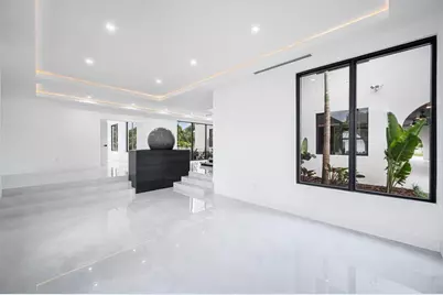 10201 SW 64th St, Miami, FL 33173 - Photo 5