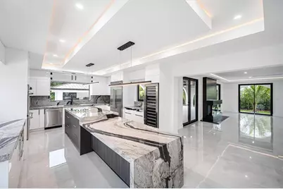 10201 SW 64th St, Miami, FL 33173 - Photo 11