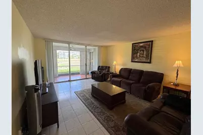 901  Cypress Ter, Unit #103, Pompano Beach, FL 33069 - Photo 17
