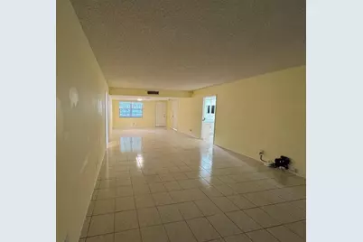 901  Cypress Ter, Unit #103, Pompano Beach, FL 33069 - Photo 11