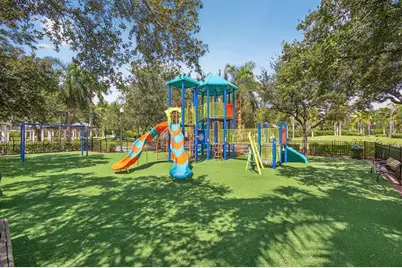 126  Sparrow Dr, Unit #10-B, Royal Palm Beach, FL 33411 - Photo 25