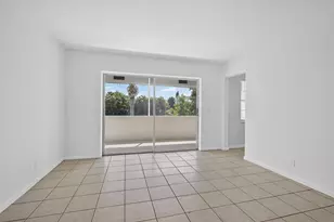 126 Sparrow Dr, Royal Palm Beach, FL 33411 - Photo 9