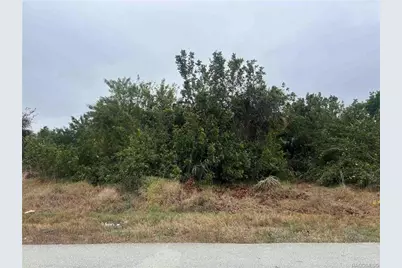 657  Cape Ter NW, Port Charlotte, FL 33952 - Photo 3