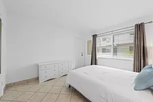 1000 SE 15th St, Fort Lauderdale, FL 33316 - Photo 9