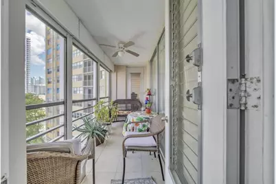 100  Golden Isles Dr, Unit #611, Hallandale Beach, FL 33009 - Photo 23