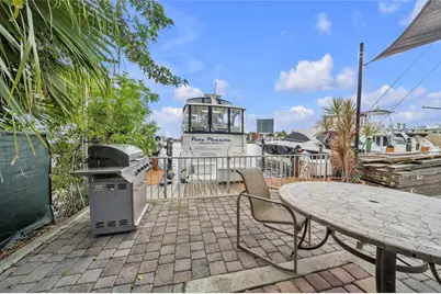 100  Golden Isles Dr, Unit #611, Hallandale Beach, FL 33009 - Photo 31