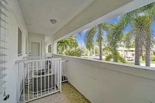 2895 NE 32nd St, Fort Lauderdale, FL 33306 - Photo 9