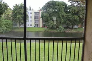 4084 NW 87th Ave, Sunrise, FL 33351 - Photo 7