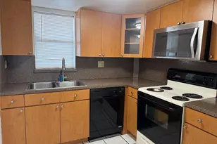 6560 SW 41st Pl, Davie, FL 33314 - Photo 5