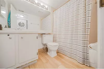 3039  Carambola Cir, Unit #3039, Coconut Creek, FL 33066 - Photo 11