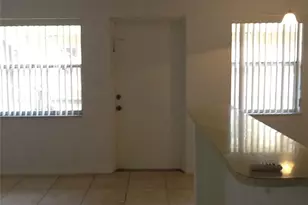 101 NE 41st St, Oakland Park, FL 33334 - Photo 7