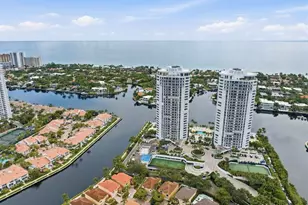 3675 N Country Club Dr, Aventura, FL 33180 - Photo 35