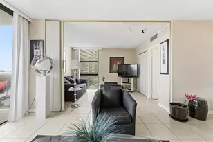 3675 N Country Club Dr, Aventura, FL 33180 - Photo 5