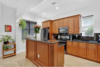 6012 NW 116th Dr, Coral Springs, FL 33076 - Photo 17